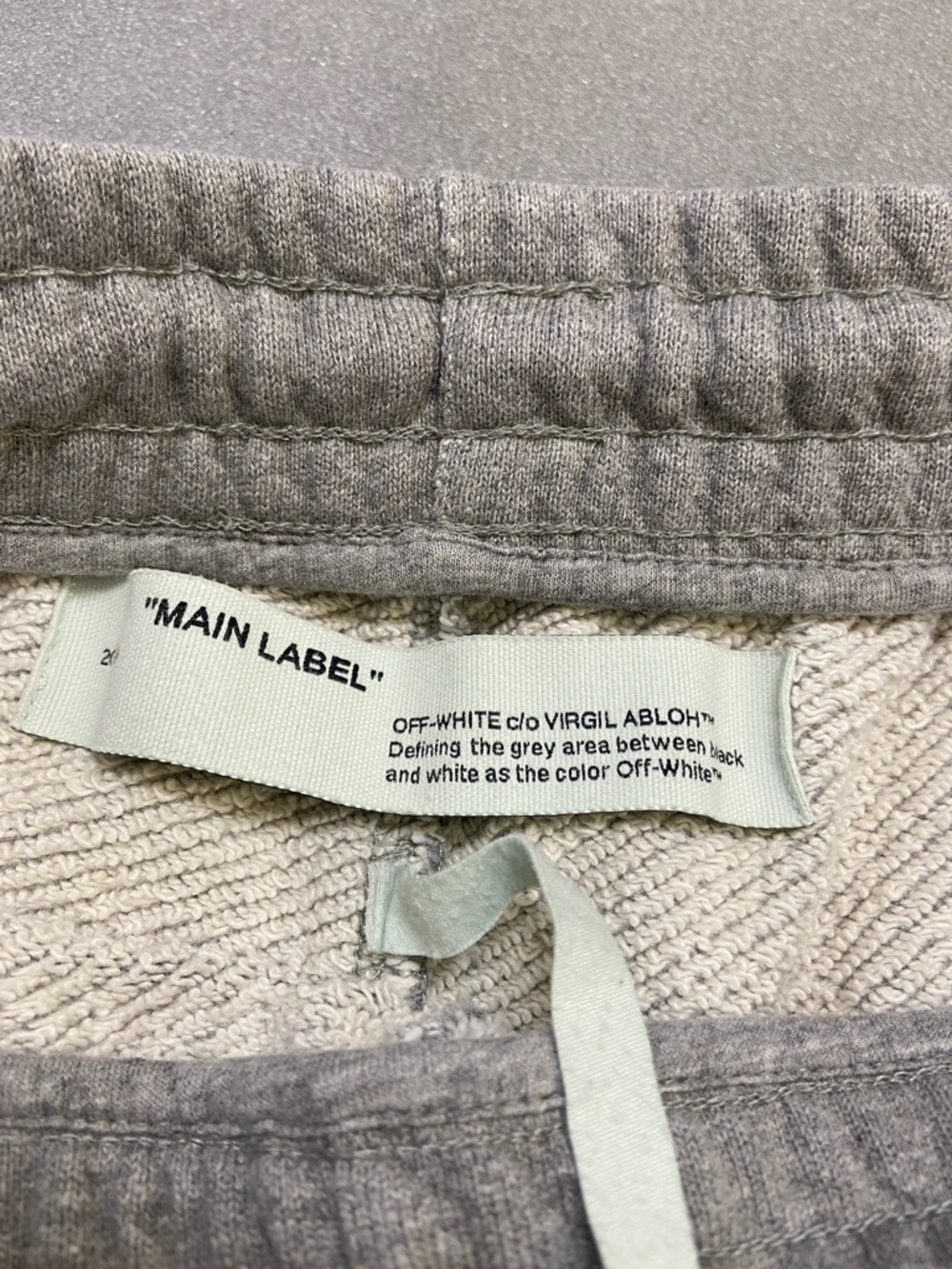 Off-White Men’s Gray Long Sweatpants With Elastic At Waist And Ankle.Size- XL . - Picture 14 of 15